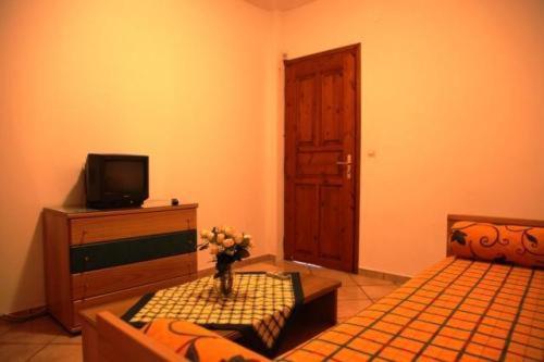 Terpsichore Apartments Kyparissia Extérieur photo