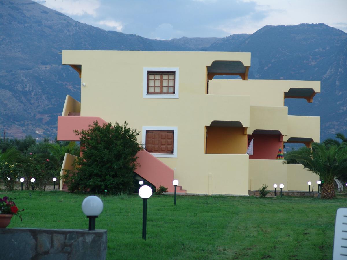 Terpsichore Apartments Kyparissia Extérieur photo